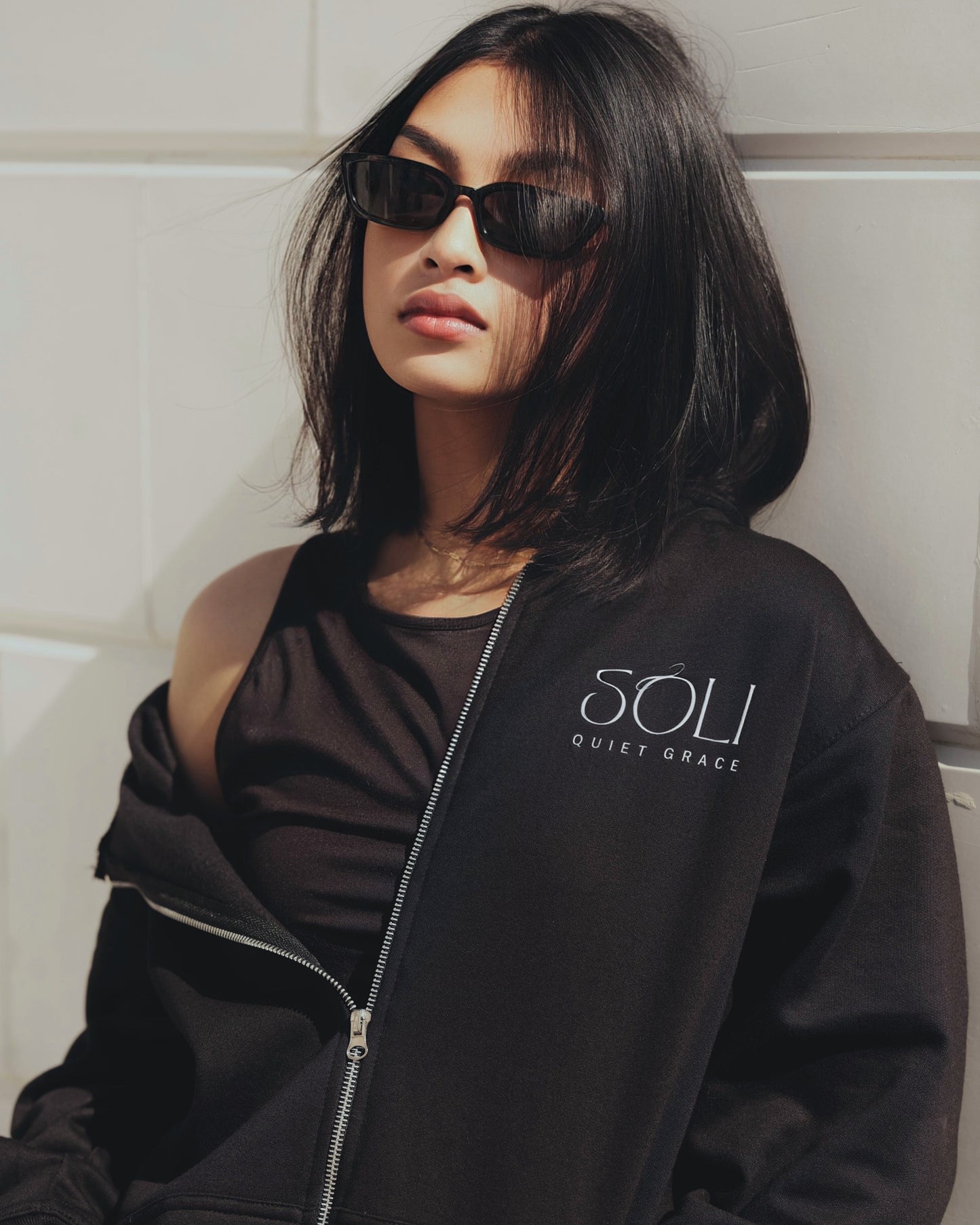 Black Hooded Zipper Jacket - Stylish & Lightweight