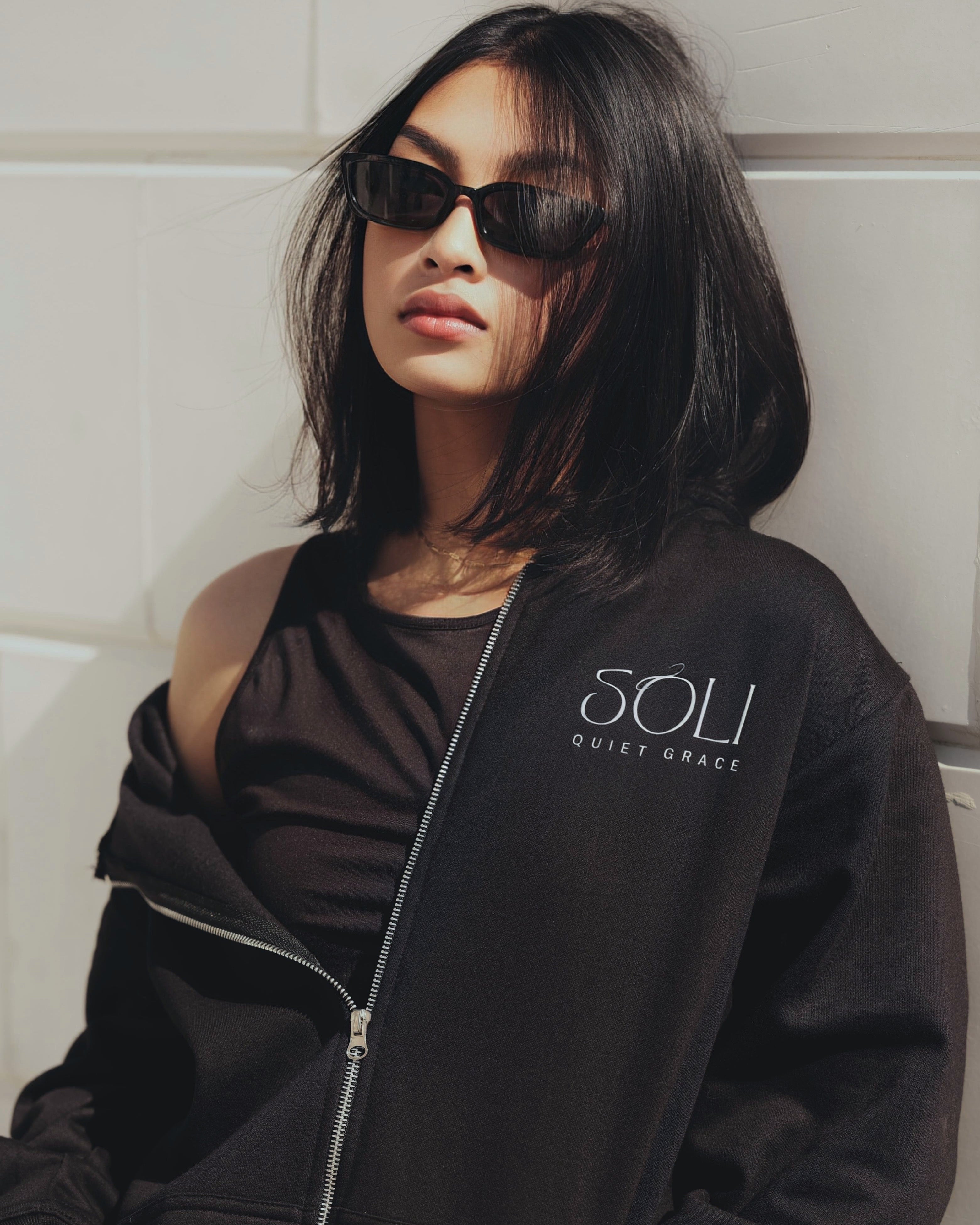 Black Hooded Zipper Jacket - Stylish & Lightweight