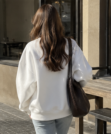 Women's Oversized White Sweatshirt | KHAMI-CO