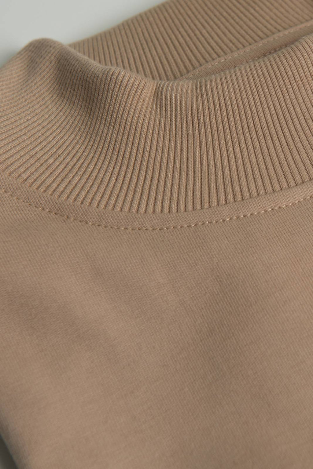 Oversized turtleneck, cozy knit top, women’s oversized sweater, casual chic layering, relaxed fit turtleneck